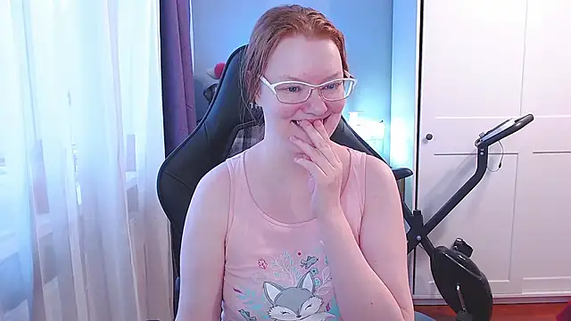 Snapshot of Lady_Inari chatting on November 22, 7:18 am Lady Inari online show from November 22, 7:18 am