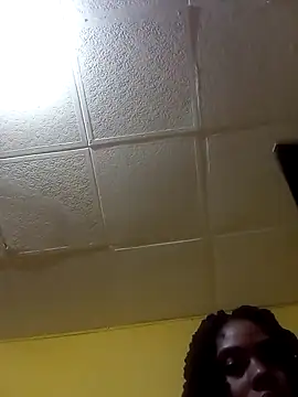 Snapshot of HONEYSWEETS_LIVE chatting on March 11, 12:54 am HONEYSWEETS LIVE online show from March 11, 12:54 am