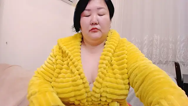 Snapshot of pussygold88 chatting on November 11, 1:11 pm pussygold88 online show from November 11, 1:11 pm