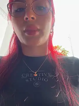 Snapshot of LINDA_PATTY94 chatting on December 29, 4:08 pm LINDA PATTY94 online show from December 29, 4:08 pm