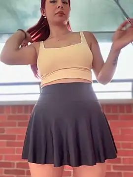 Snapshot of LINDA_PATTY94 chatting on January 9, 7:50 pm LINDA PATTY94 online show from January 9, 7:50 pm