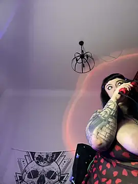 pinkbow online show from February 19, 1:28 pm