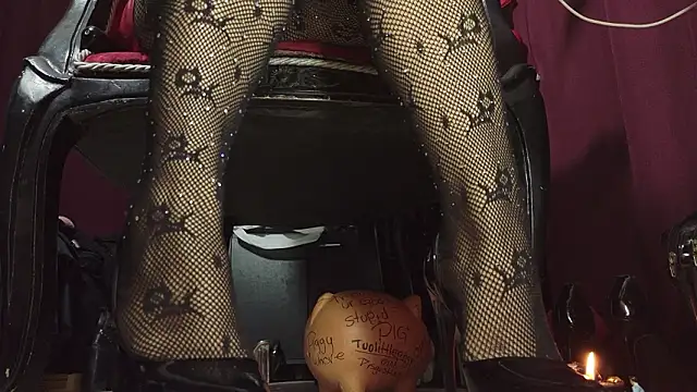 MeGoddesSara online show from March 18, 8:34 pm