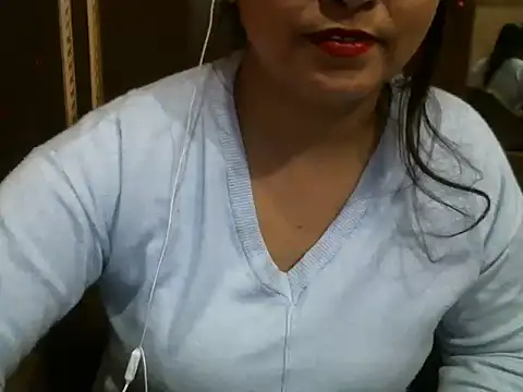 Snapshot of UrsMansi chatting on November 19, 7:36 pm UrsMansi online show from November 19, 7:36 pm