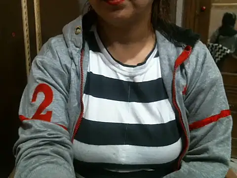 Snapshot of UrsMansi chatting on November 26, 4:13 am UrsMansi online show from November 26, 4:13 am