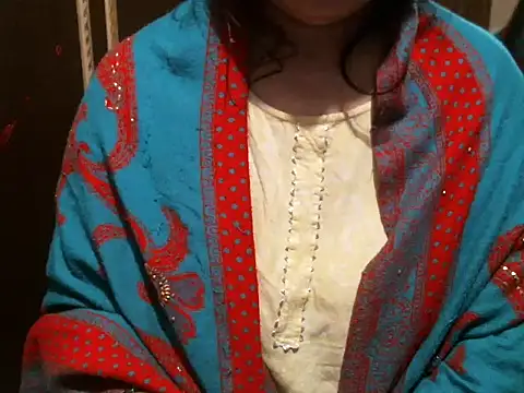 Snapshot of UrsMansi chatting on November 28, 4:37 am UrsMansi online show from November 28, 4:37 am