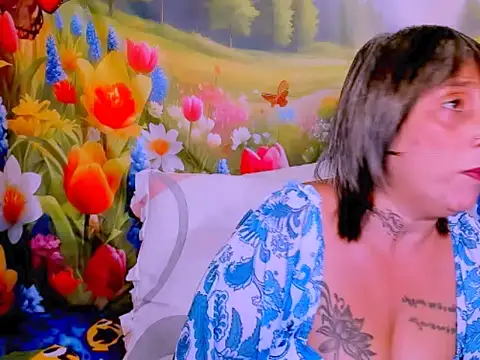 indianroxy online show from February 19, 7:32 pm