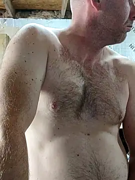 Snapshot of IronedTitan chatting on September 13, 12:32 am IronedTitan online show from September 13, 12:32 am