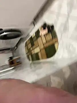 Snapshot of Love4sud chatting on January 19, 4:04 pm Love4sud online show from January 19, 4:04 pm