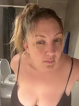 Snapshot of Anna_Alexa chatting on November 2, 4:31 pm Anna Alexa online show from November 2, 4:31 pm