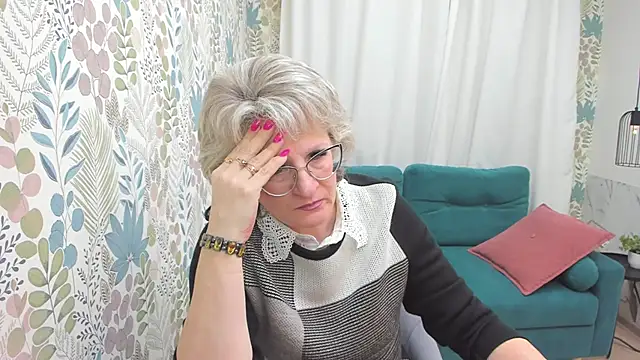 EvelynJoyful online show from March 14, 5:38 am