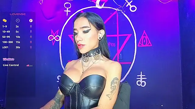 Snapshot of Depresion_Black chatting on November 7, 6:08 pm Depresion Black online show from November 7, 6:08 pm