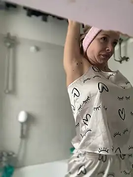 AnastasiaAniess online show from February 4, 9:49 am