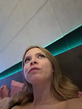 AnastasiaAniess online show from March 17, 8:40 pm