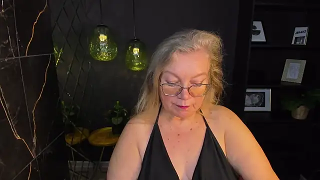 NataliMellow online show from November 4, 1:21 pm