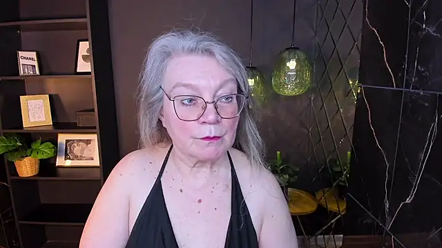 NataliMellow online show from April 14, 1:17 pm