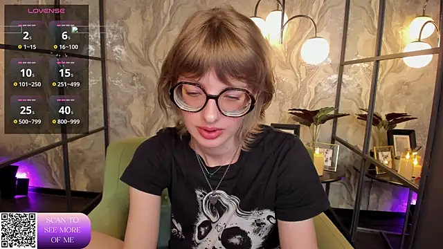 Snapshot of RubySoft chatting on May 15, 8:49 pm RubySoft online show from May 15, 8:49 pm