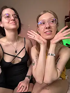 Snapshot of Jitoon_Exe chatting on February 23, 2:18 am Jitoon Exe online show from February 23, 2:18 am