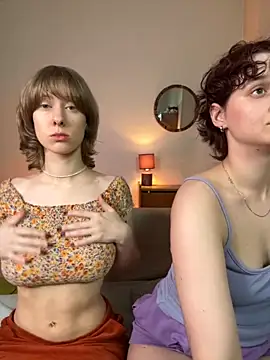 Snapshot of Jitoon_Exe chatting on November 2, 2:30 pm Jitoon Exe online show from November 2, 2:30 pm