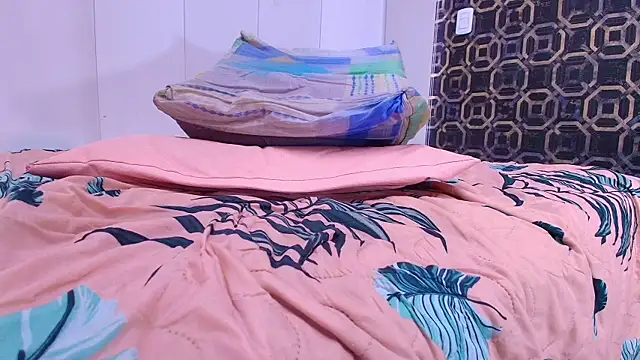 Snapshot of sarakaisy chatting on March 11, 6:08 pm sarakaisy online show from March 11, 6:08 pm
