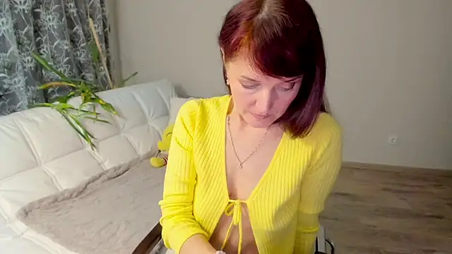 Snapshot of Fritha chatting on January 24, 1:56 am Fritha online show from January 24, 1:56 am