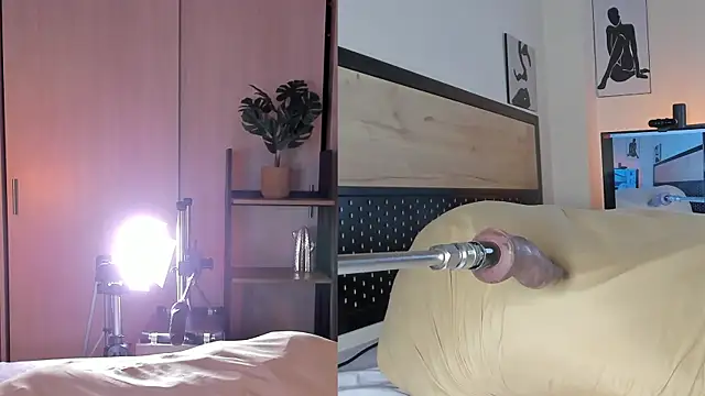 cinnamon afrodit online show from February 3, 10:43 pm