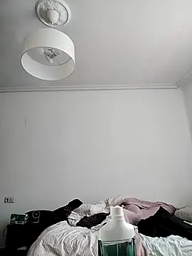 Snapshot of mikeeeeeell chatting on December 22, 10:34 am mikeeeeeell online show from December 22, 10:34 am