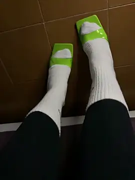 Snapshot of Wet-Pussycat chatting on November 18, 3:38 pm Wet-Pussycat online show from November 18, 3:38 pm