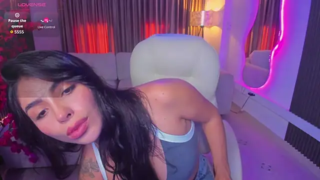 Sarah Stone  online show from April 21, 8:12 pm