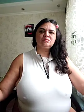 Snapshot of littleRikka chatting on October 10, 8:24 am littleRikka online show from October 10, 8:24 am