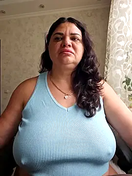 Snapshot of littleRikka chatting on October 28, 7:34 am littleRikka online show from October 28, 7:34 am