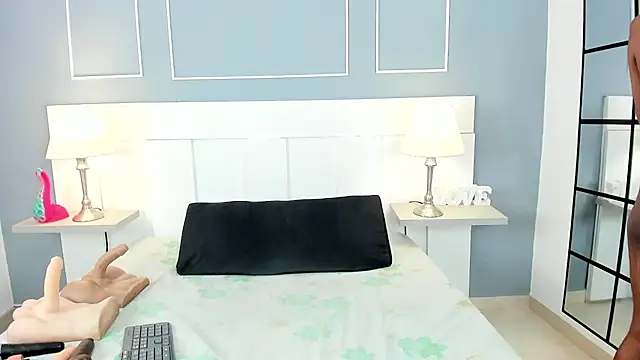 Blackrosse   online show from November 5, 1:00 pm