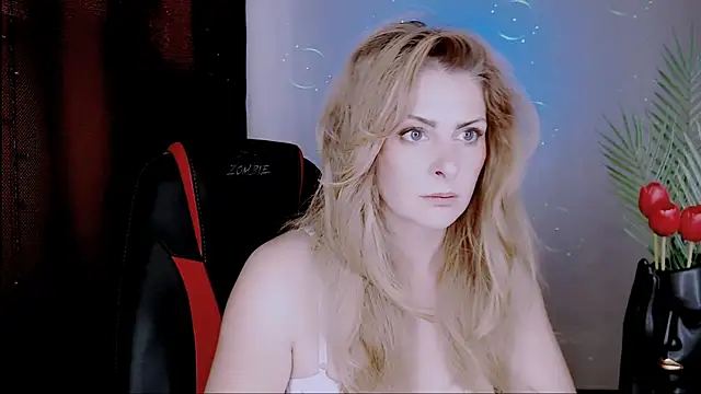 Snapshot of Eleonores chatting on September 12, 5:07 am Eleonores online show from September 12, 5:07 am