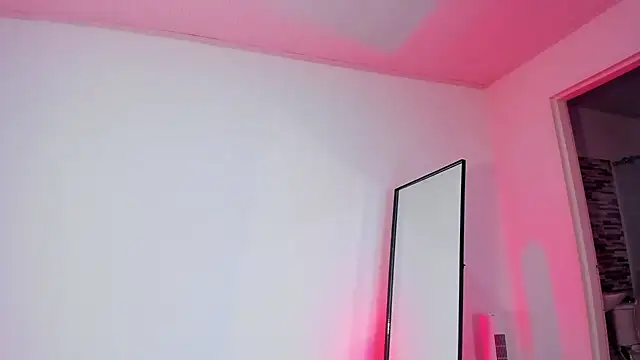 Snapshot of AbbyTaylorr chatting on September 11, 3:17 am AbbyTaylorr online show from September 11, 3:17 am