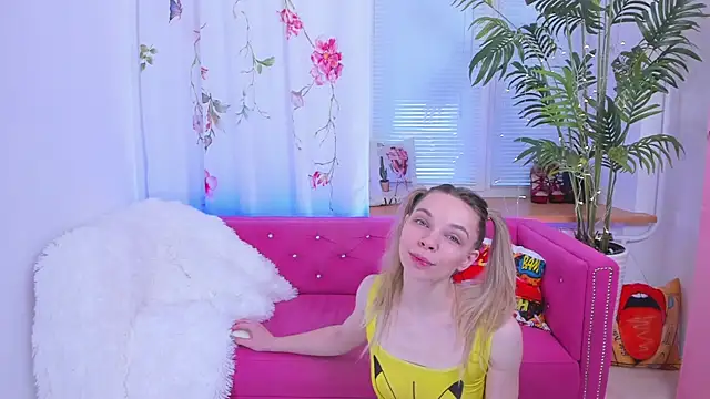 Snapshot of The_Deep_Passion chatting on February 5, 8:00 am The Deep Passion online show from February 5, 8:00 am