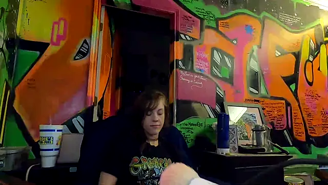 Snapshot of TheDaisyChaos chatting on February 25, 1:52 am TheDaisyChaos online show from February 25, 1:52 am