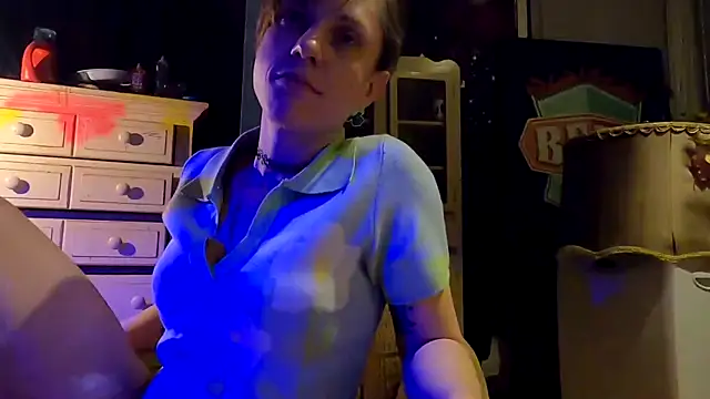 Snapshot of TheDaisyChaos chatting on March 3, 8:16 am TheDaisyChaos online show from March 3, 8:16 am