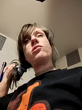 Snapshot of TheDaisyChaos chatting on October 21, 7:58 pm TheDaisyChaos online show from October 21, 7:58 pm