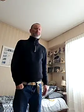 Perv10 online show from November 26, 9:32 am