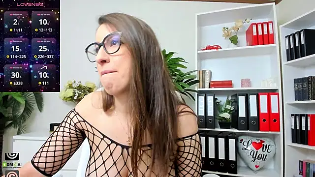 Snapshot of amayawest chatting on January 20, 4:54 am amayawest online show from January 20, 4:54 am