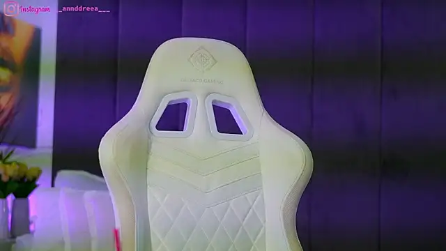 perfectt33n online show from December 22, 4:15 pm