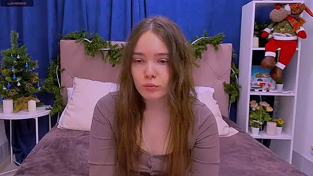 Janie JJ Curvie online show from December 21, 2:30 am