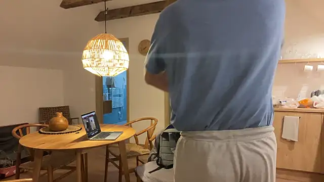 Snapshot of aladin740 chatting on October 31, 5:41 am aladin740 online show from October 31, 5:41 am