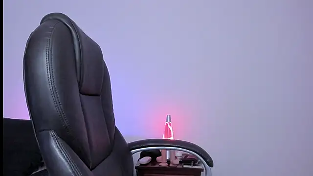 Snapshot of HazelKush chatting on December 11, 11:32 pm HazelKush online show from December 11, 11:32 pm