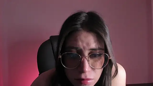 Snapshot of HazelKush chatting on October 9, 7:23 pm HazelKush online show from October 9, 7:23 pm