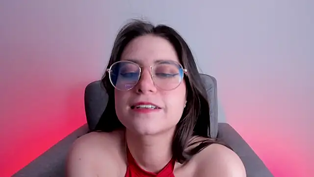 Snapshot of HazelKush chatting on November 19, 10:10 pm HazelKush online show from November 19, 10:10 pm