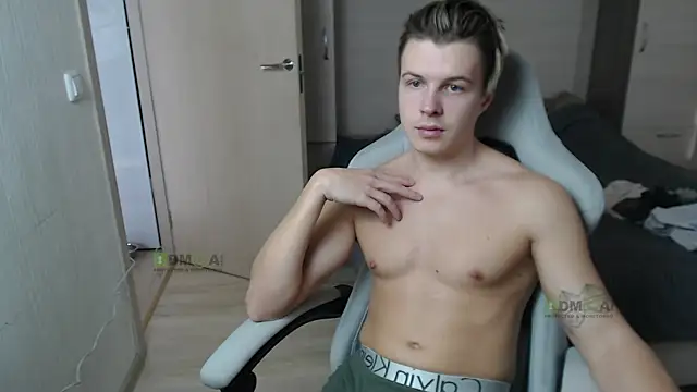 Snapshot of Sunny-Girl1 chatting on February 19, 10:23 am Sunny-Girl1 online show from February 19, 10:23 am