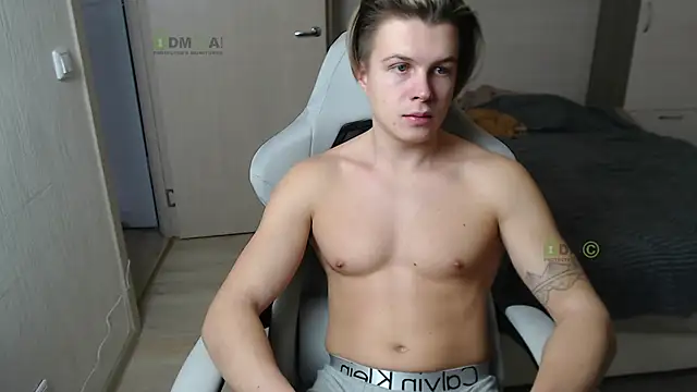 Snapshot of Sunny-Girl1 chatting on March 5, 1:28 pm Sunny-Girl1 online show from March 5, 1:28 pm