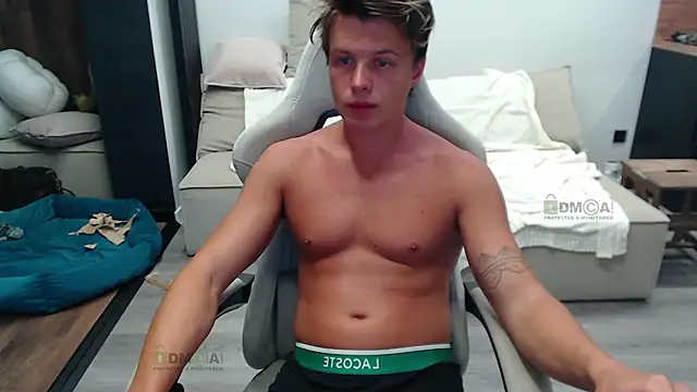 Snapshot of Sunny-Girl1 chatting on September 21, 8:49 am Sunny-Girl1 online show from September 21, 8:49 am