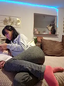 misscectito13 online show from March 21, 1:45 pm